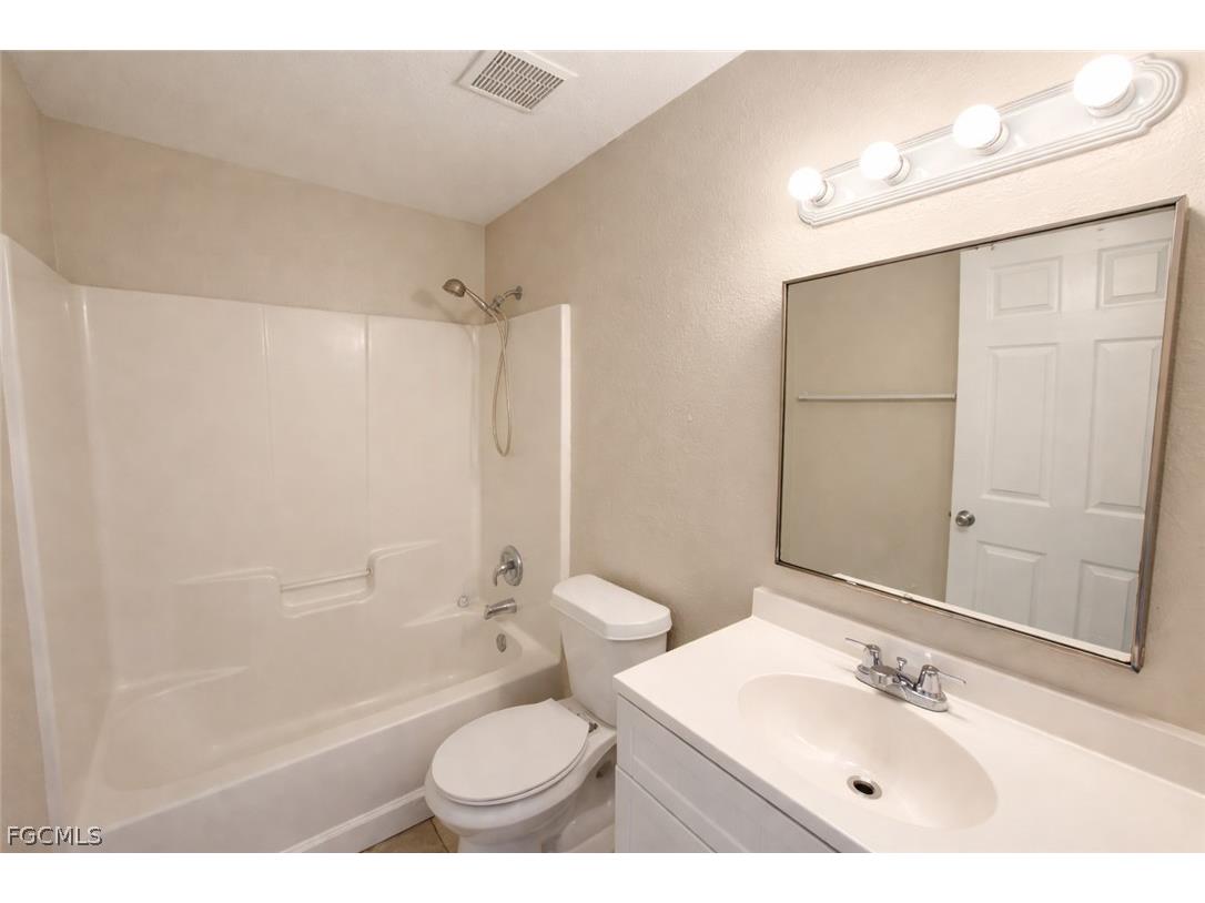 4708 Golfview Boulevard Lehigh Acres FL 33973 2026010645 image8