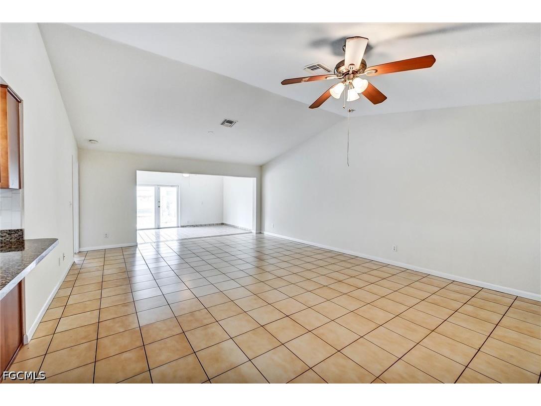4707 SW 8th Place Cape Coral FL 33914 2025015827 image19