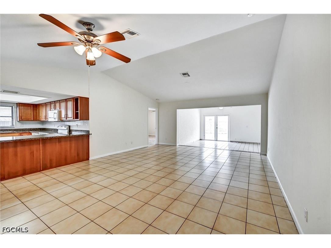 4707 SW 8th Place Cape Coral FL 33914 2025015827 image21