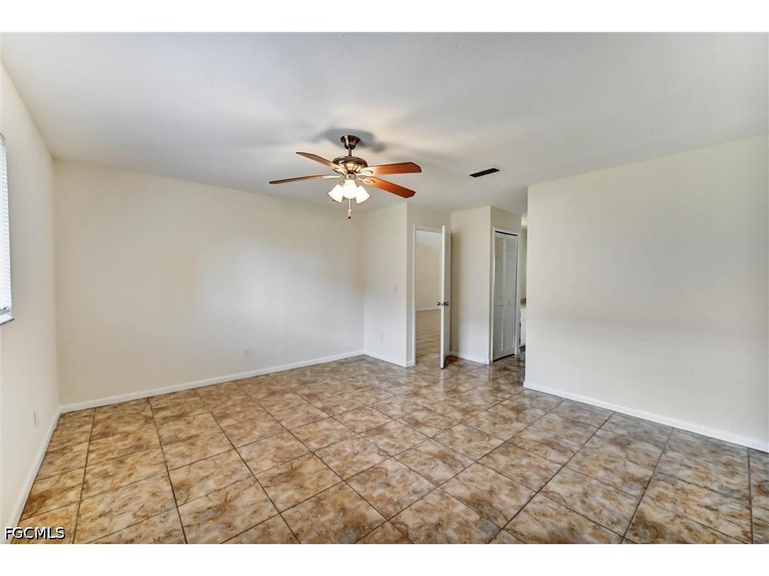 4707 SW 8th Place Cape Coral FL 33914 2025015827 image27