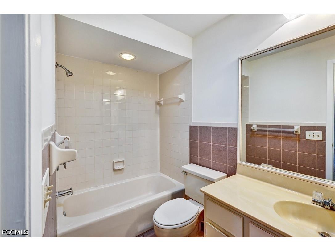 4707 SW 8th Place Cape Coral FL 33914 2025015827 image29