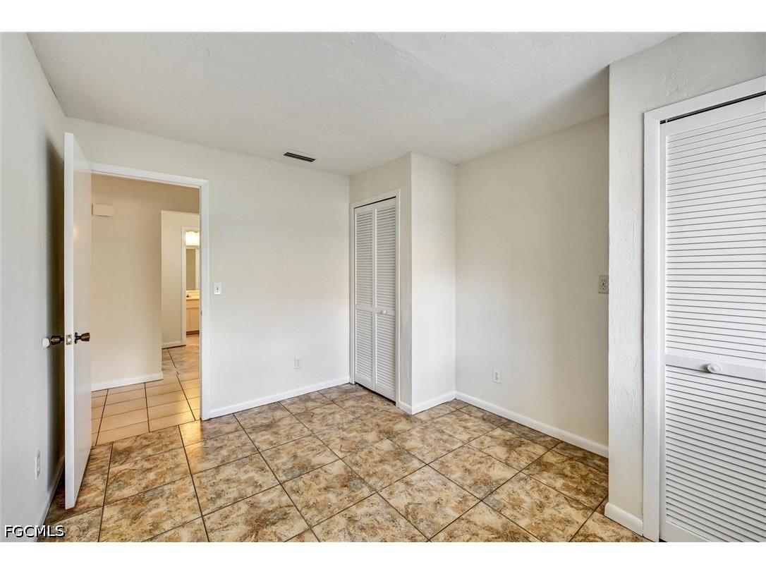 4707 SW 8th Place Cape Coral FL 33914 2025015827 image34