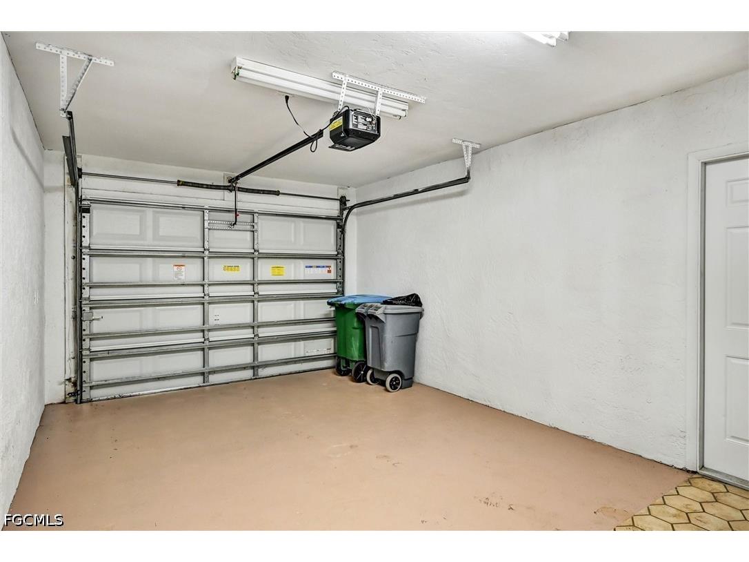 4707 SW 8th Place Cape Coral FL 33914 2025015827 image38