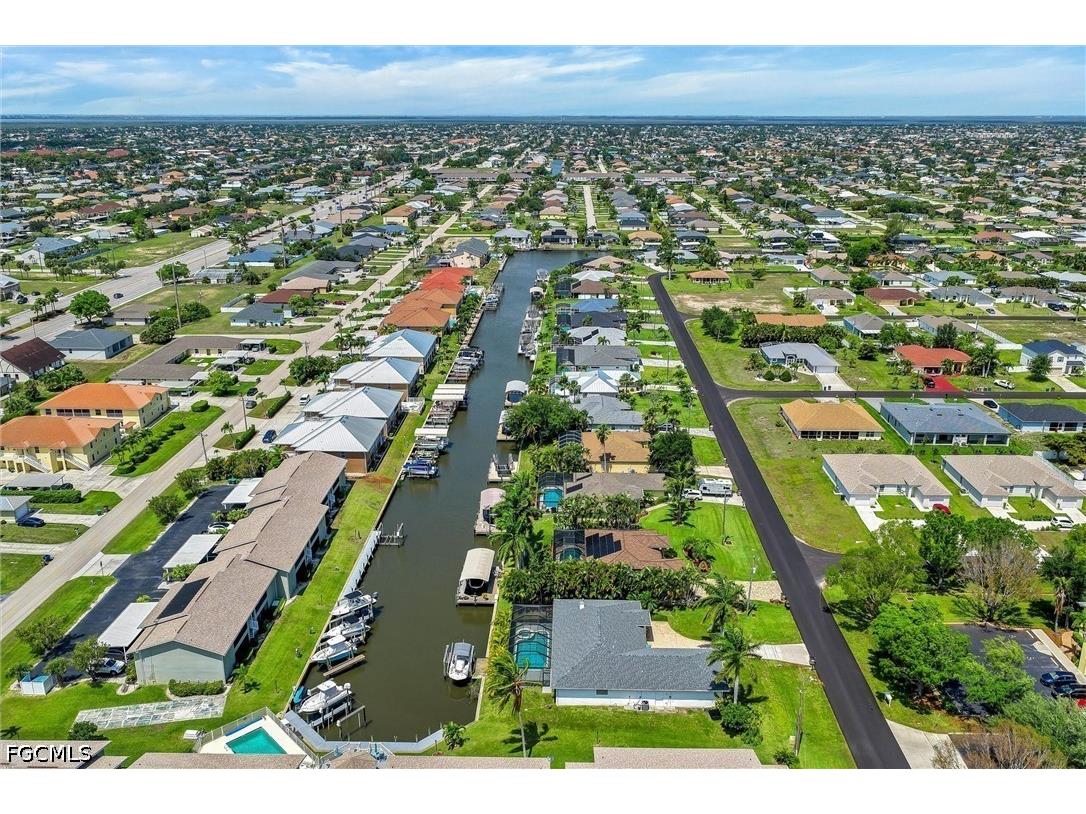 4707 SW 8th Place Cape Coral FL 33914 2025015827 image49