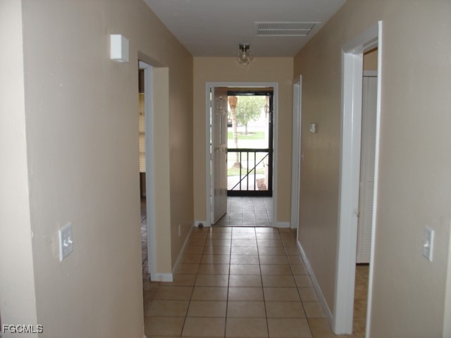 4707 SW 8th Place Cape Coral FL 33914 2025015827 image6