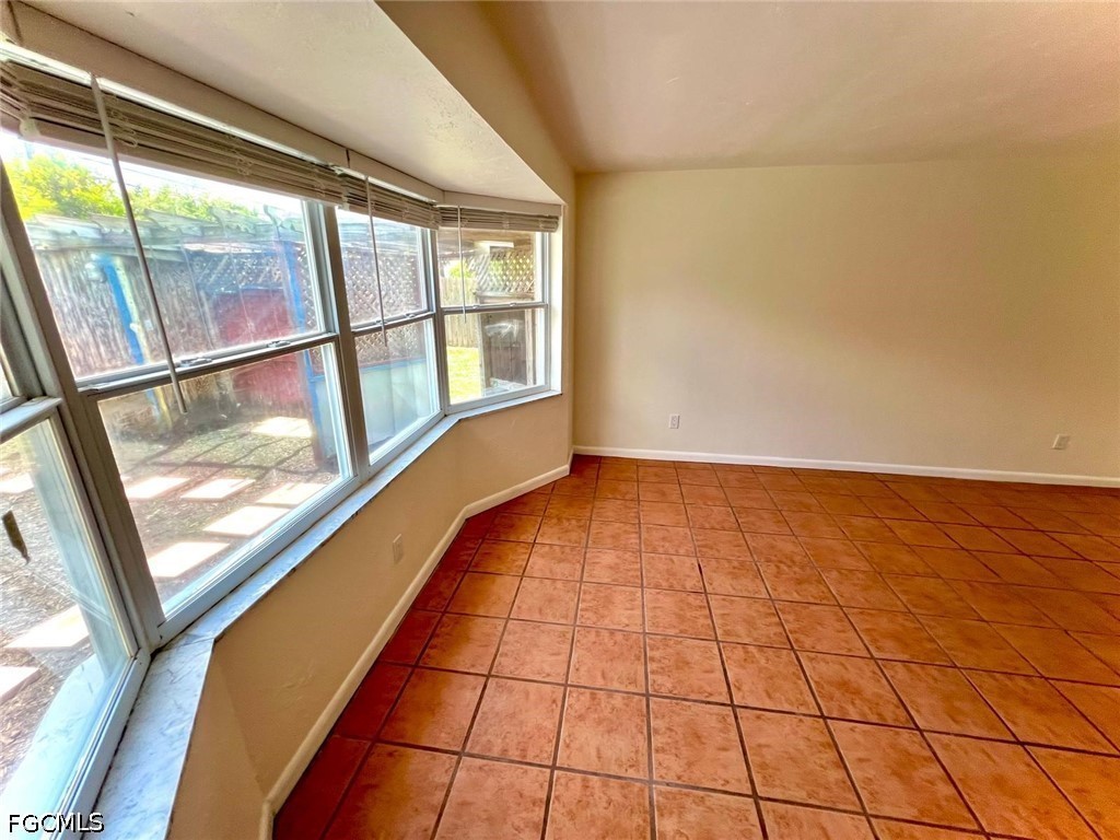 4708 Orange Grove Boulevard North Fort Myers FL 33903 2026027369 image10
