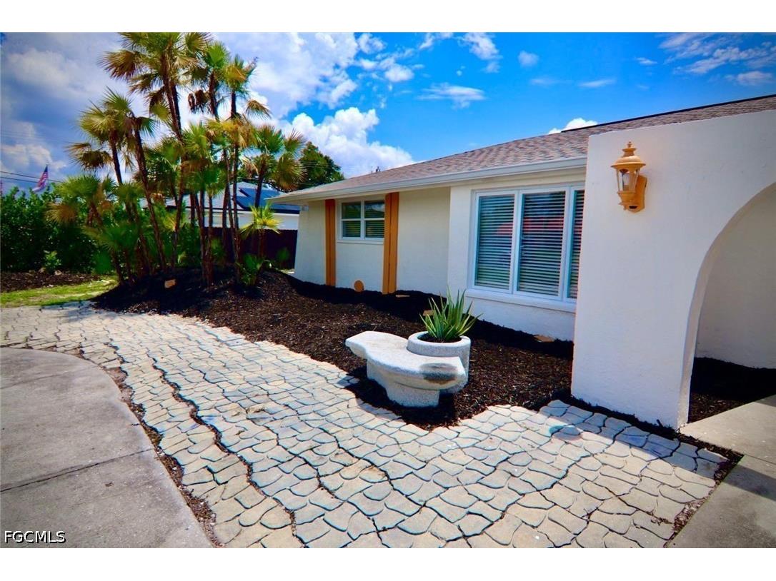 4708 Orange Grove Boulevard North Fort Myers FL 33903 2026027369 image5