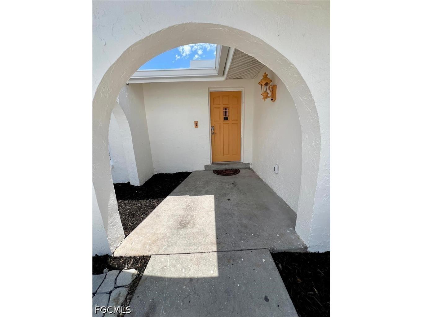 4708 Orange Grove Boulevard North Fort Myers FL 33903 2026027369 image8