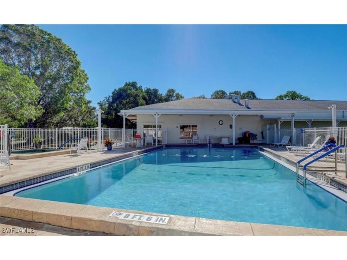 471 Palm Drive #310 Naples FL 34114 225077593 image15