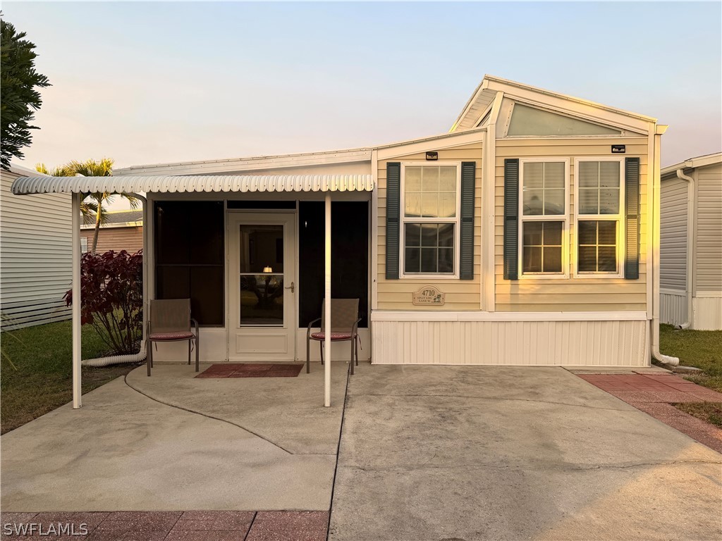 4710 Split Log Lane W Estero FL 33928 226005636 image1
