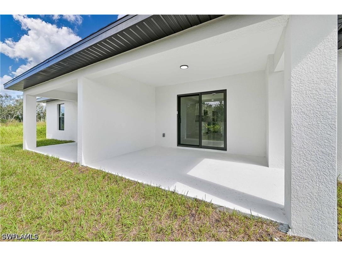 4711 27th Street SW Lehigh Acres FL 33973 226014478 image3