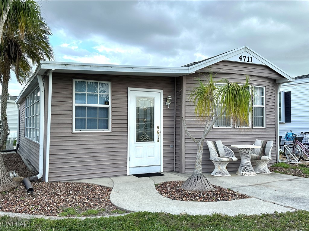 4711 Pilgrims Way W Estero FL 33928 225024343 image2