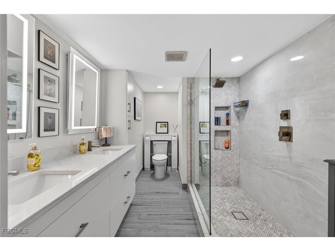 4711 S Landings Drive Fort Myers FL 33919 2025024981 image15