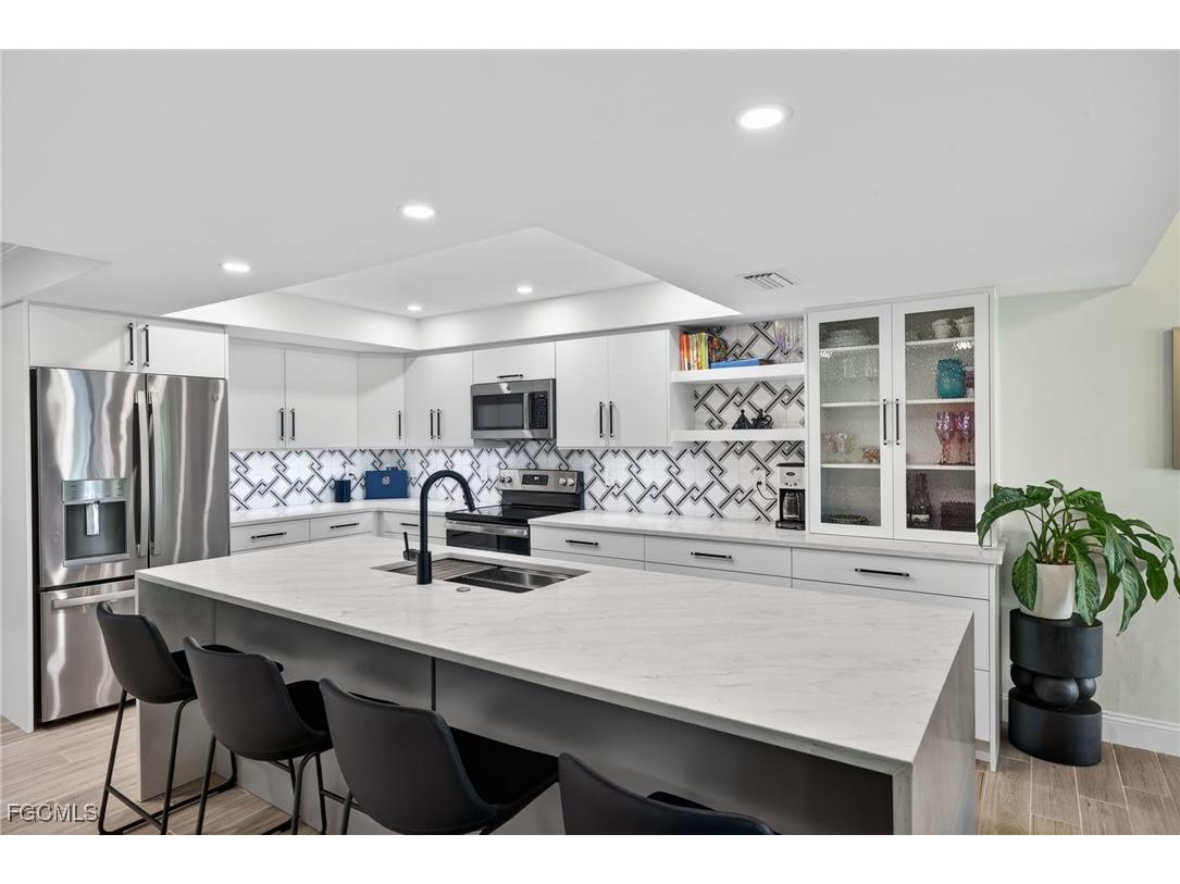 4711 S Landings Drive Fort Myers FL 33919 2025024981 image6