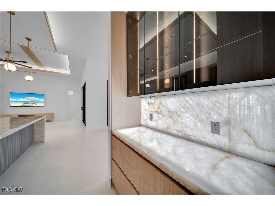 4711 SW 20th Avenue Cape Coral FL 33914 2025024911 image11