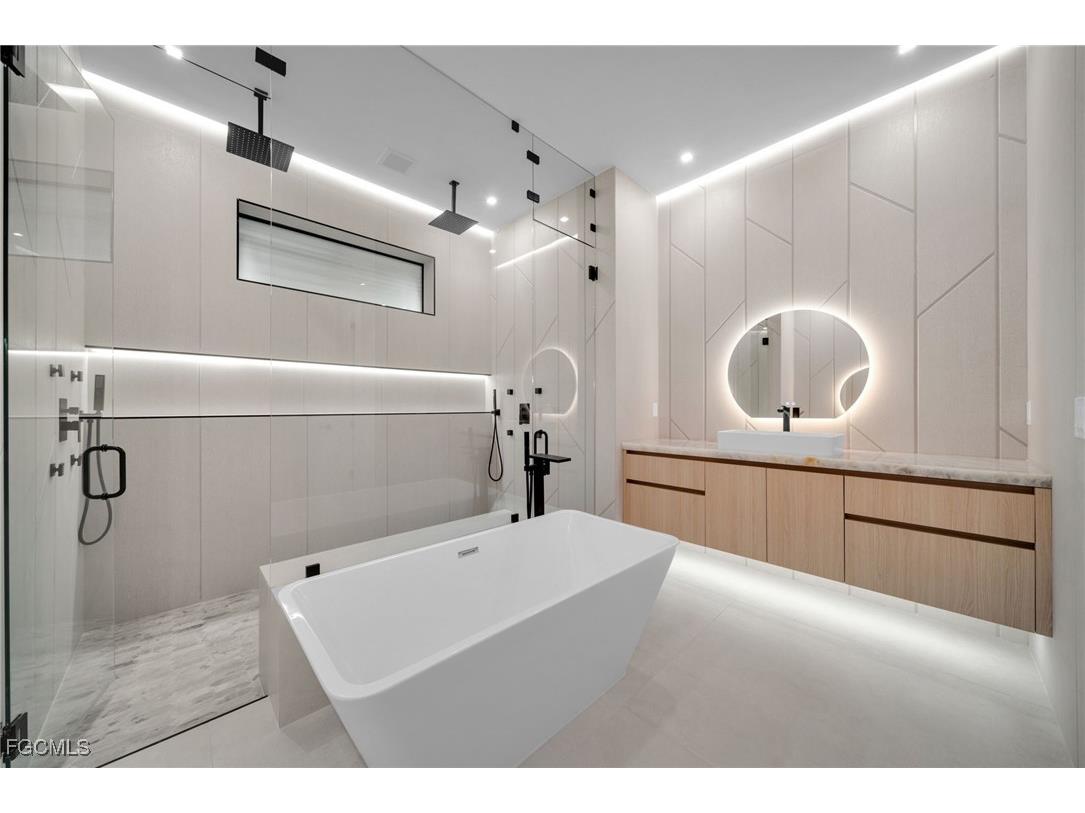 4711 SW 20th Avenue Cape Coral FL 33914 2025024911 image27