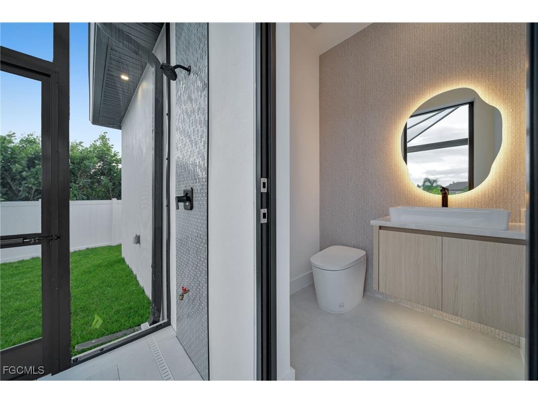 4711 SW 20th Avenue Cape Coral FL 33914 2025024911 image46