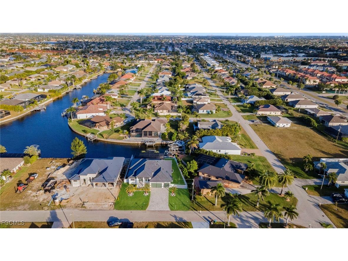 4711 SW 20th Avenue Cape Coral FL 33914 2025024911 image50