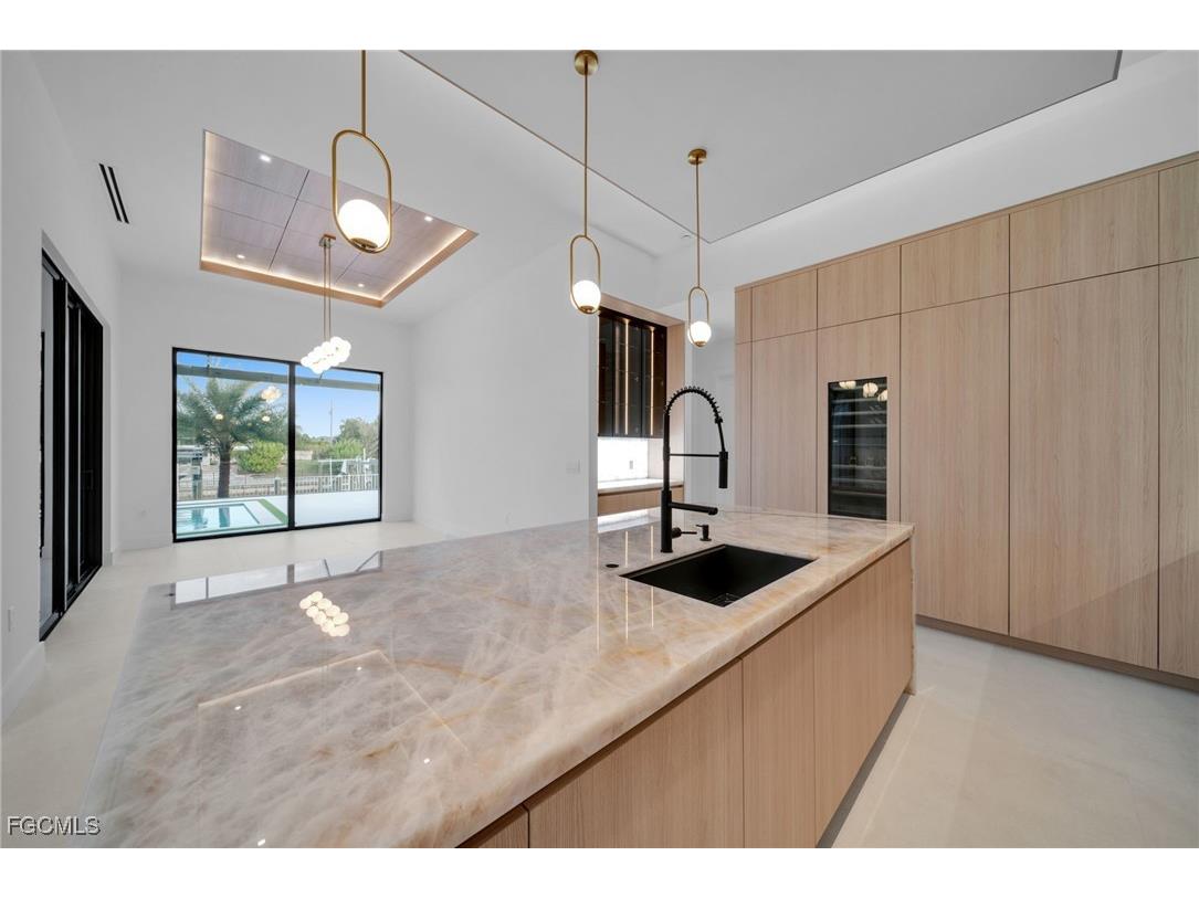 4711 SW 20th Avenue Cape Coral FL 33914 2025024911 image8