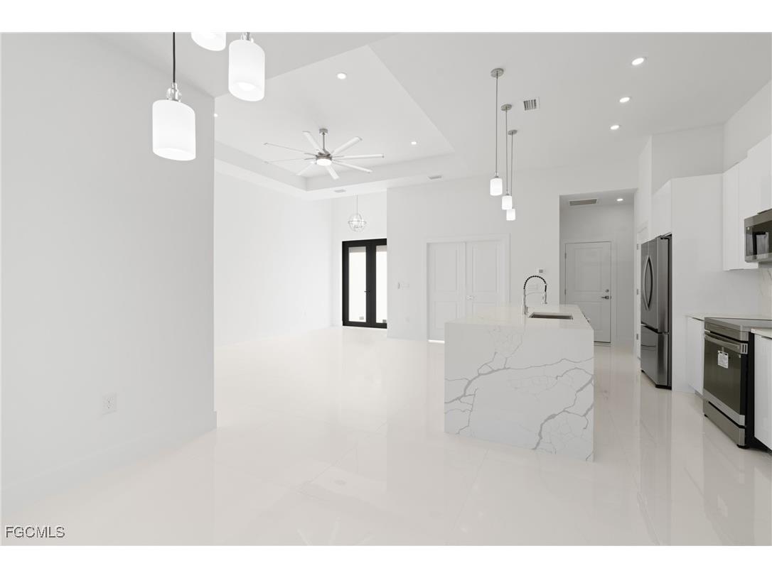 4713 4th Street W Lehigh Acres FL 33971 2025005824 image14