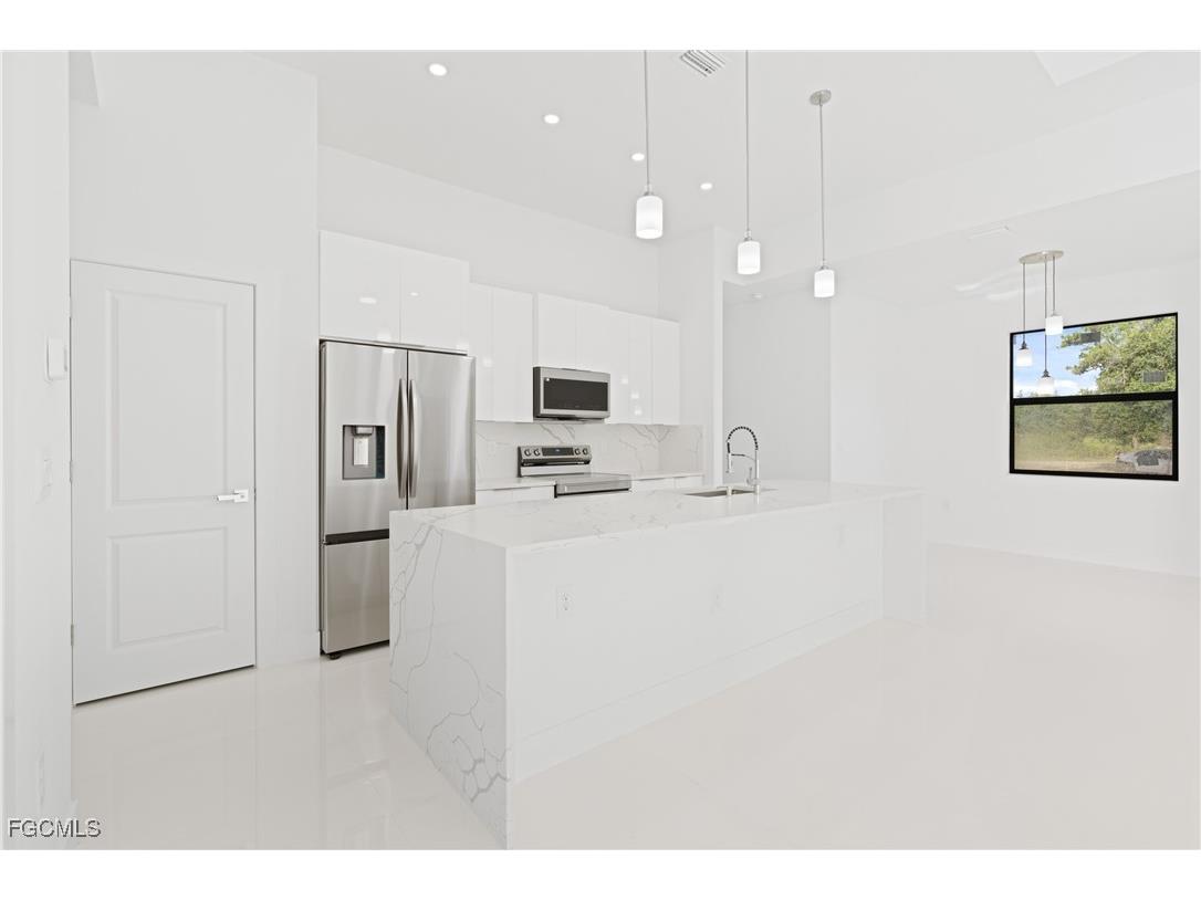 4713 4th Street W Lehigh Acres FL 33971 2025005824 image16