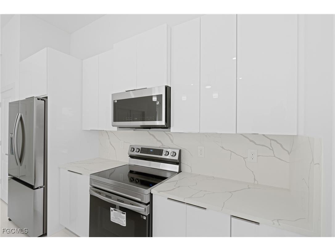 4713 4th Street W Lehigh Acres FL 33971 2025005824 image20