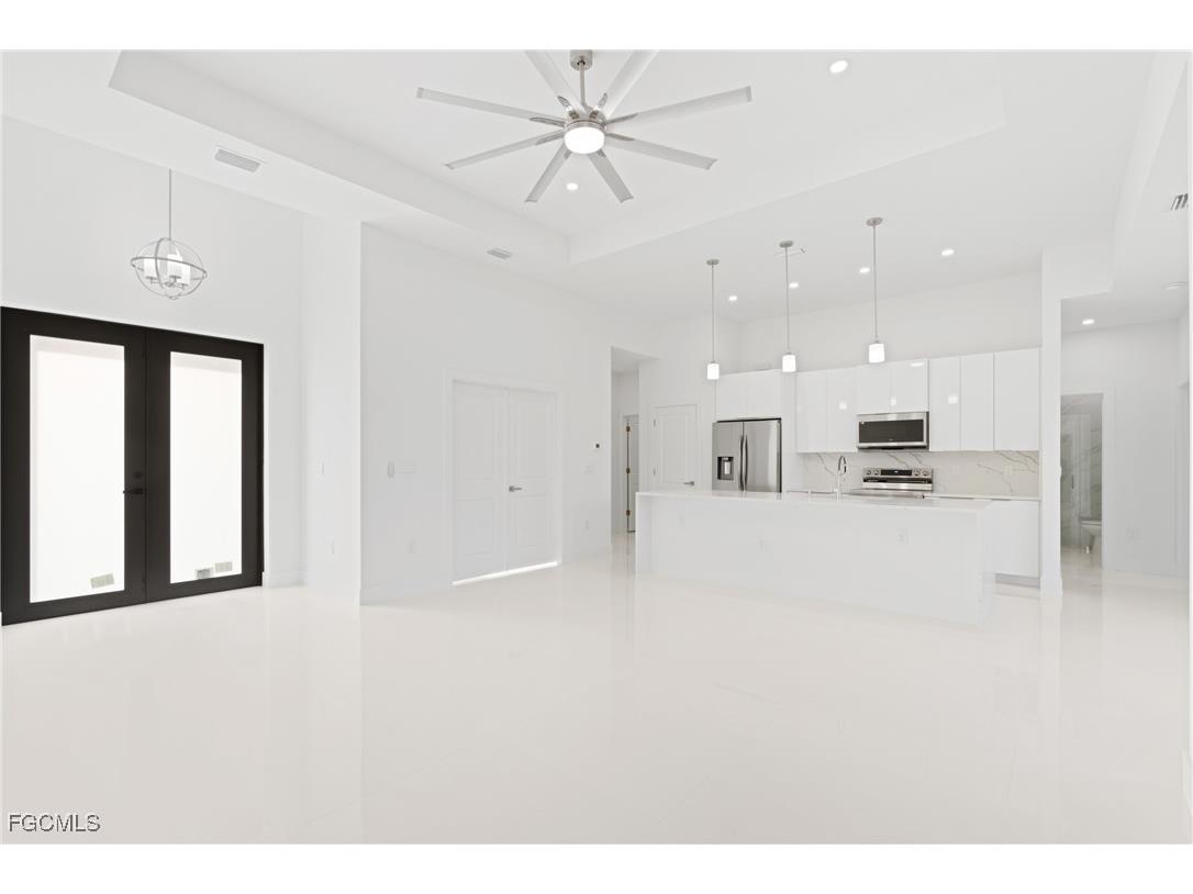 4713 4th Street W Lehigh Acres FL 33971 2025005824 image6