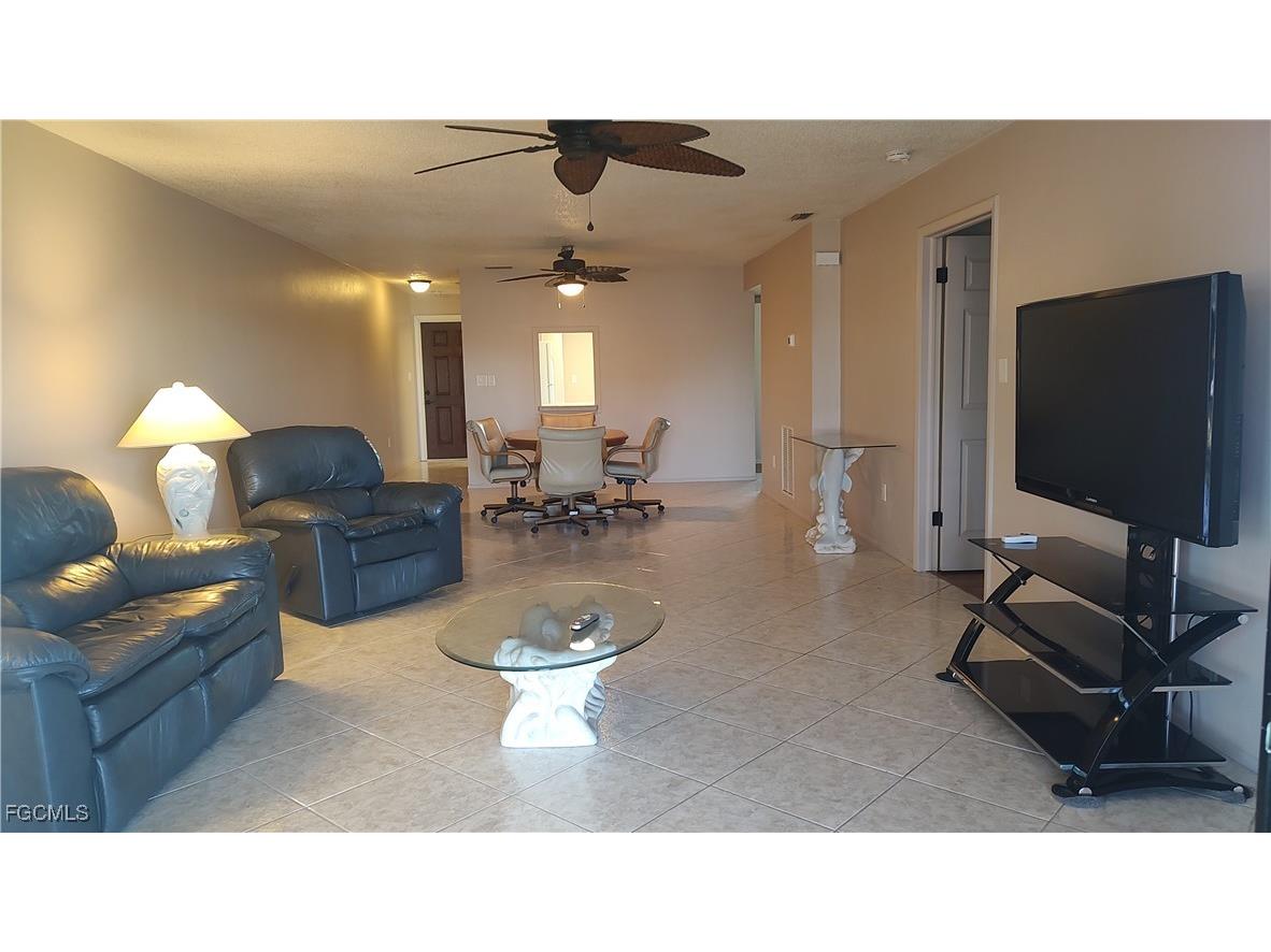 4713 Santa Barbara Boulevard #E-3 Cape Coral FL 33914 2025021379 image2