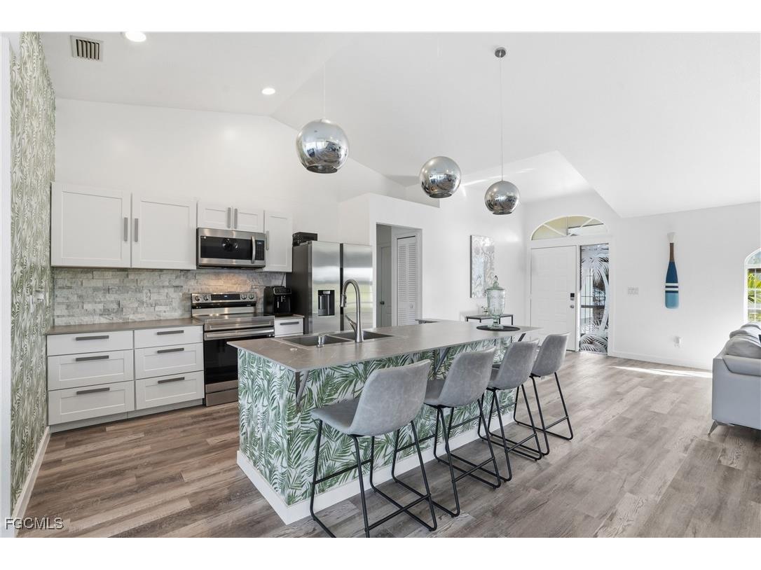 4714 SW 24th Place Cape Coral FL 33914 2025025112 image10