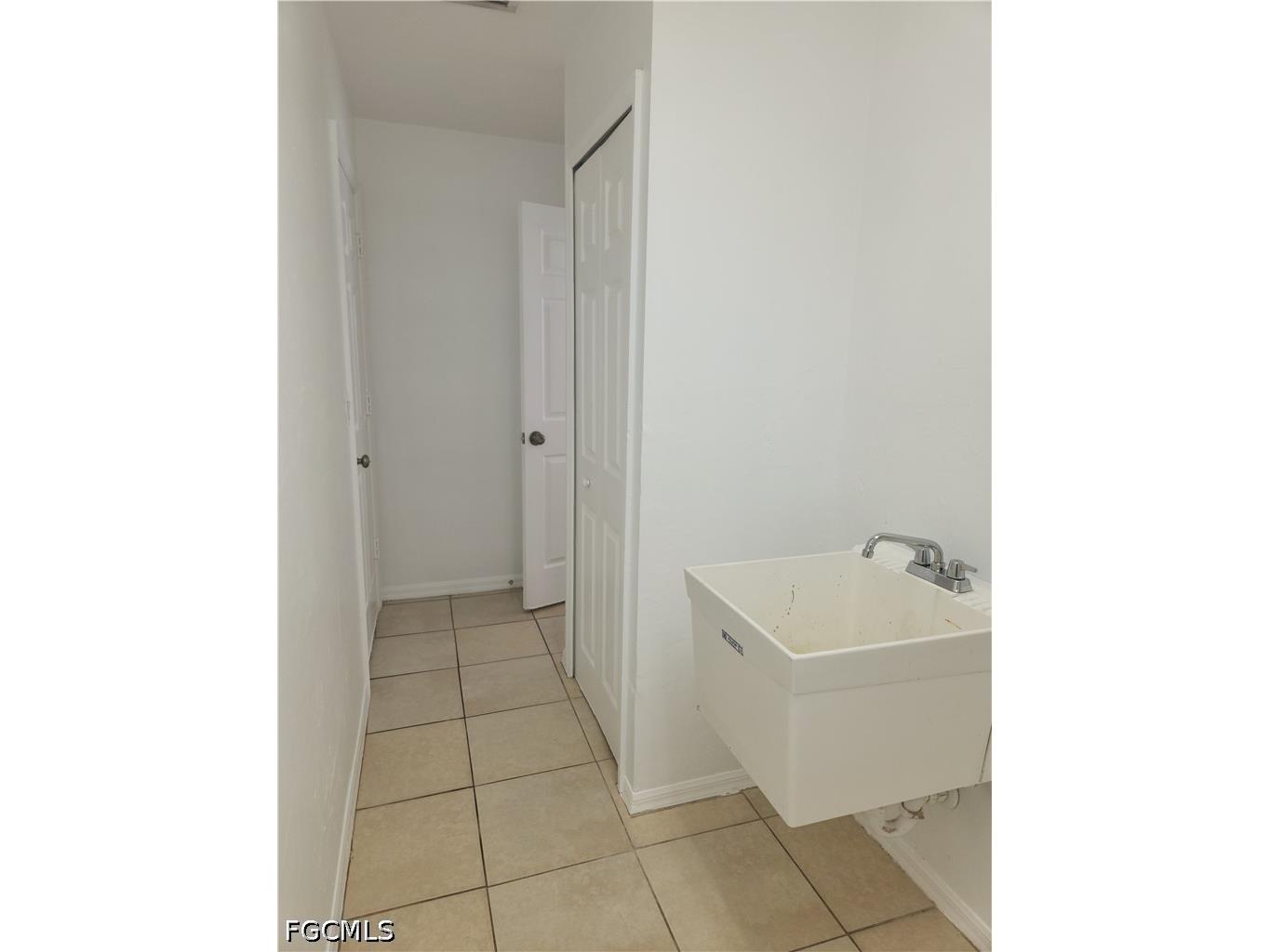 4714 Skyline Boulevard Cape Coral FL 33914 2026020932 image13