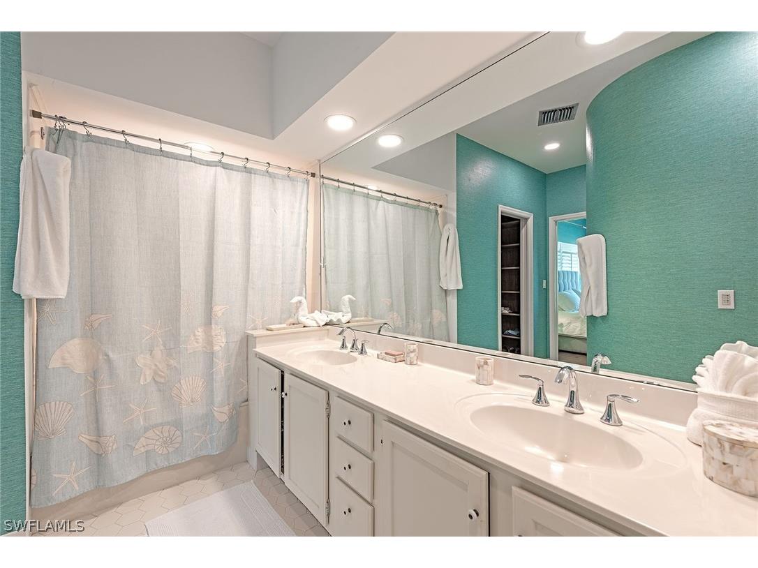 4715 Villa Mare Lane #26-16 Naples FL 34103 226005922 image11
