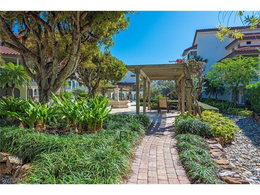 4715 Villa Mare Lane #26-16 Naples FL 34103 226005922 image16