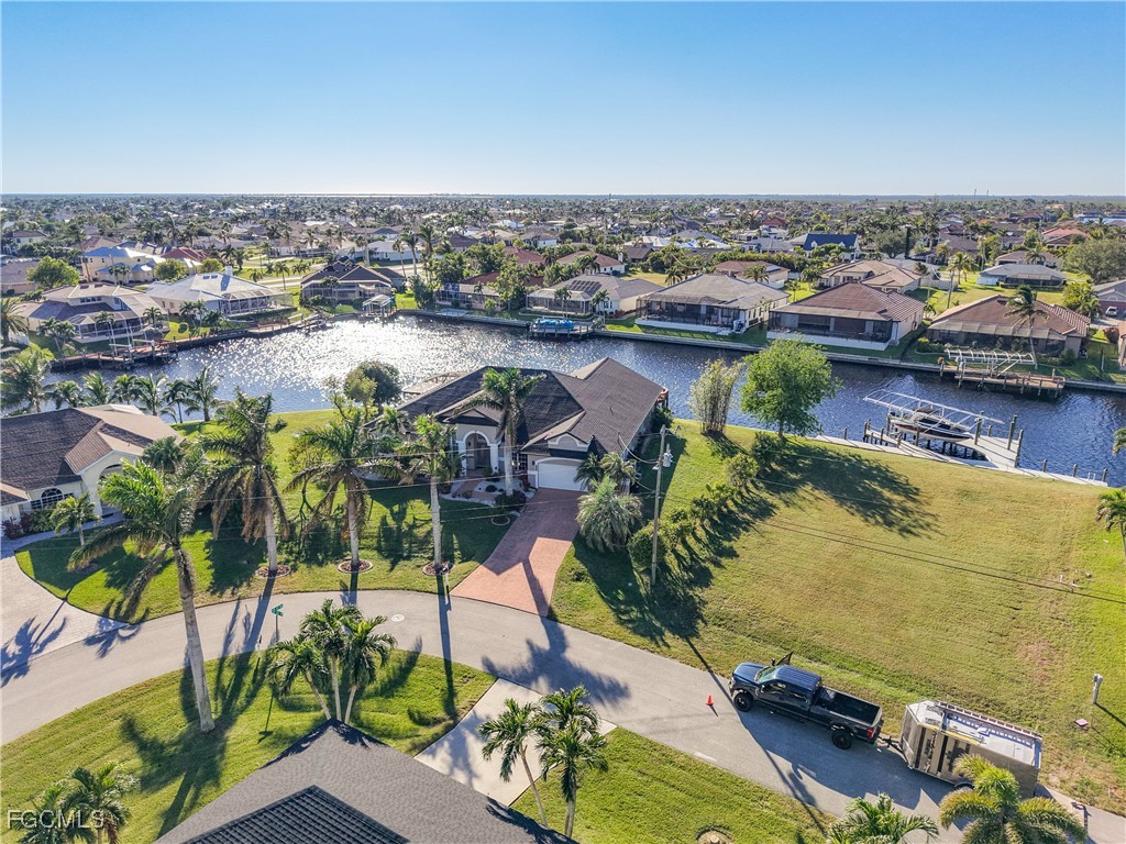4716 SW 22nd Place Cape Coral FL 33914 2025020676 image2