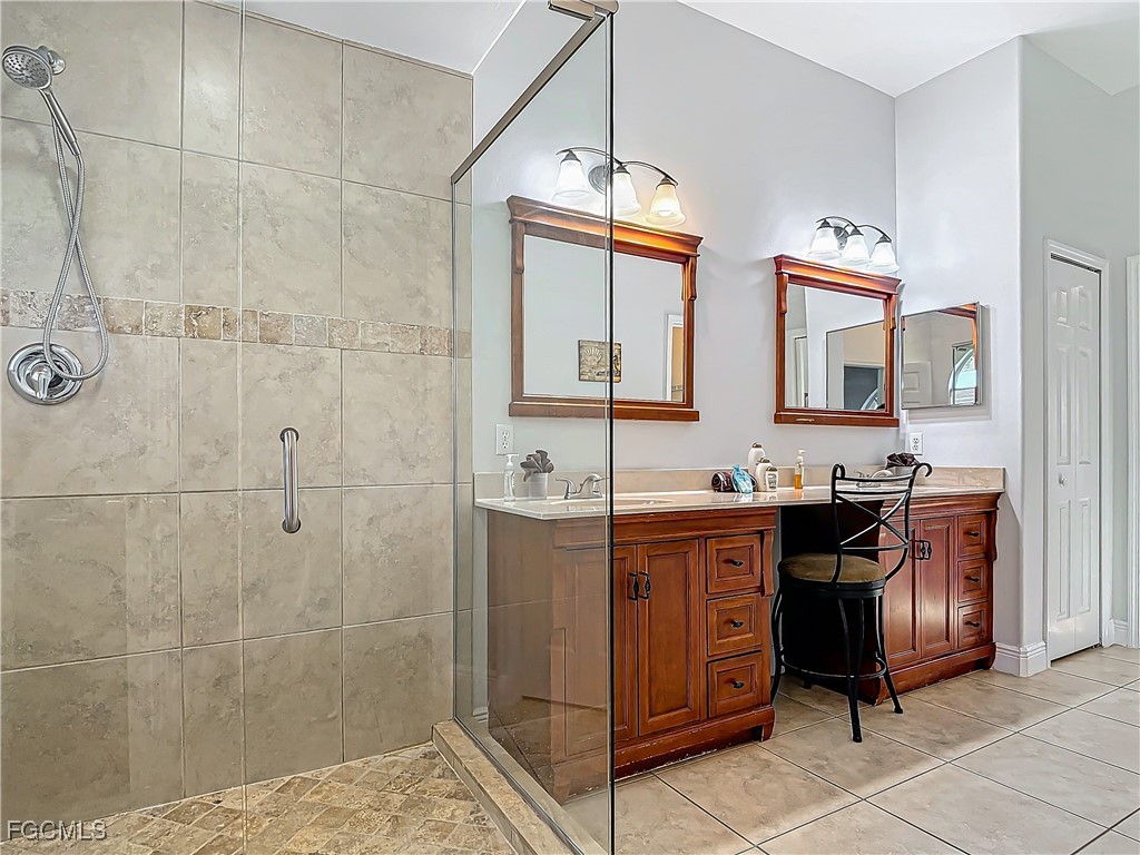 4716 SW 22nd Place Cape Coral FL 33914 2025020676 image22