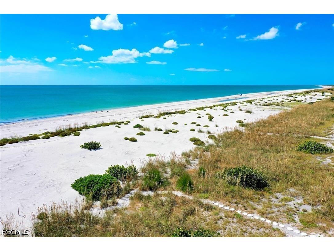 4717 Rue Belle Mer Sanibel FL 33957 2026026563 image25