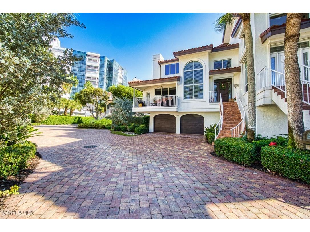 4717 Villa Mare Lane #26-15 Naples FL 34103 226001044 image1