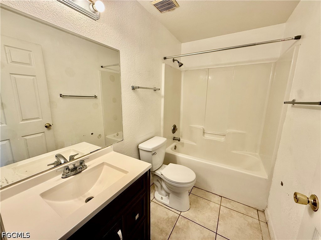 4718/4720 Golfview Boulevard Lehigh Acres FL 33973 2026021007 image11