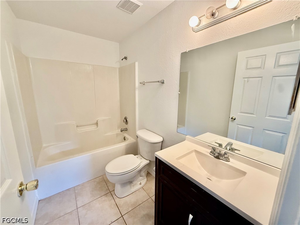 4718/4720 Golfview Boulevard Lehigh Acres FL 33973 2026021007 image20