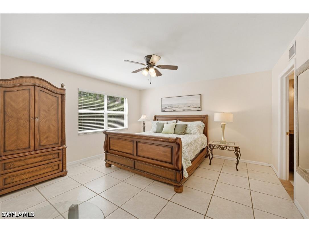 4718 Via Carmen Naples FL 34105 226019509 image11