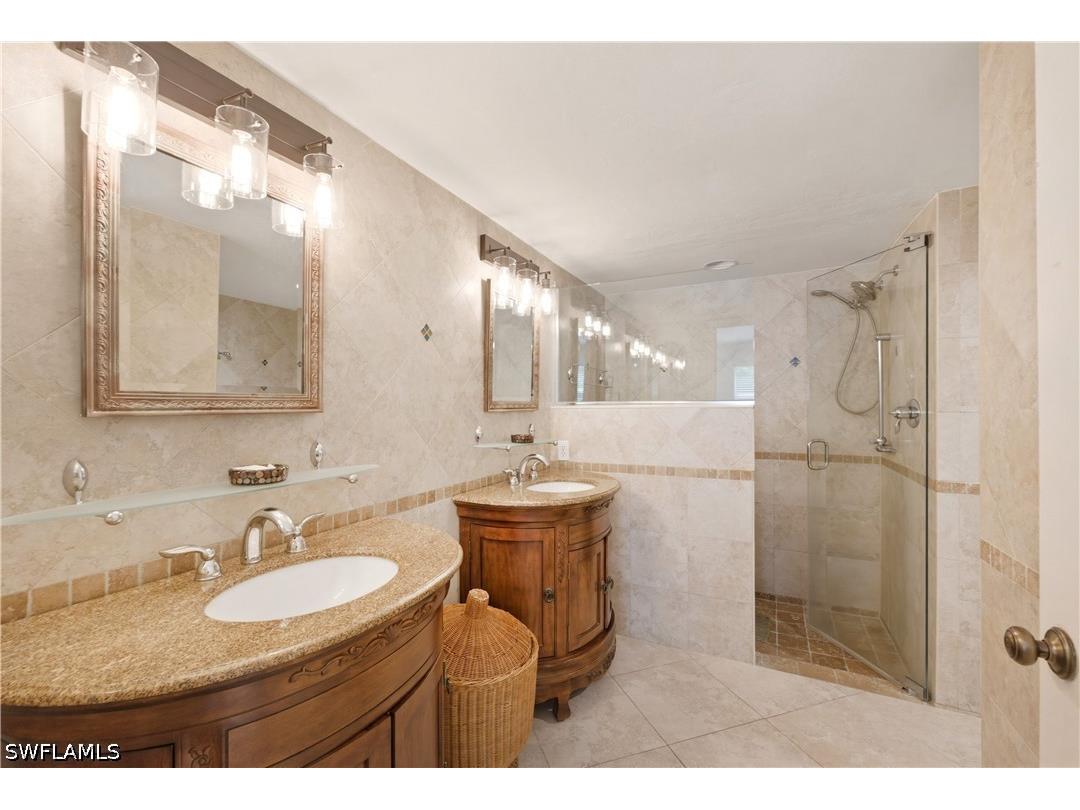 4718 Via Carmen Naples FL 34105 226019509 image12
