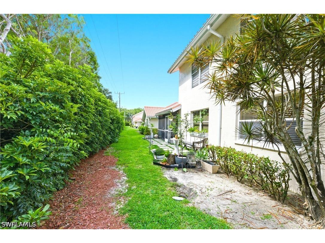 4718 Via Carmen Naples FL 34105 226019509 image27