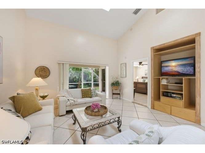 4718 Via Carmen Naples FL 34105 226019509 image3