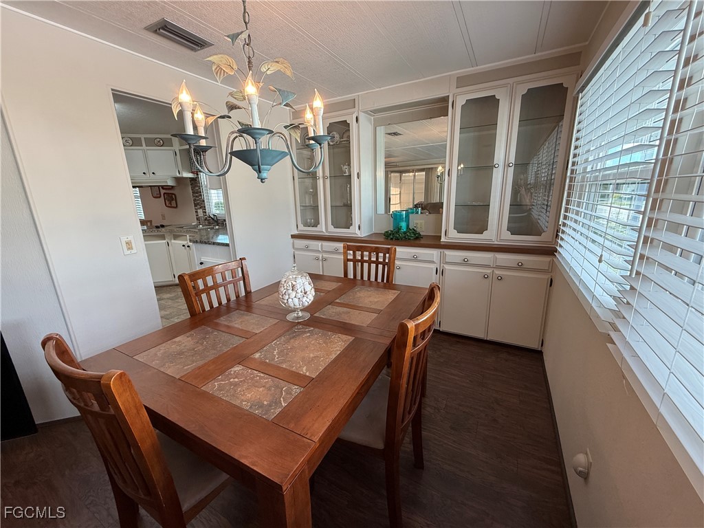 472 Nicklaus Boulevard North Fort Myers FL 33903 2025016386 image10