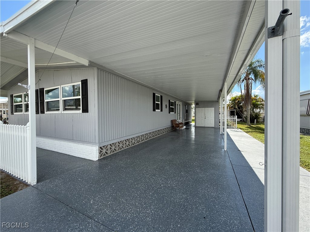 472 Nicklaus Boulevard North Fort Myers FL 33903 2025016386 image33