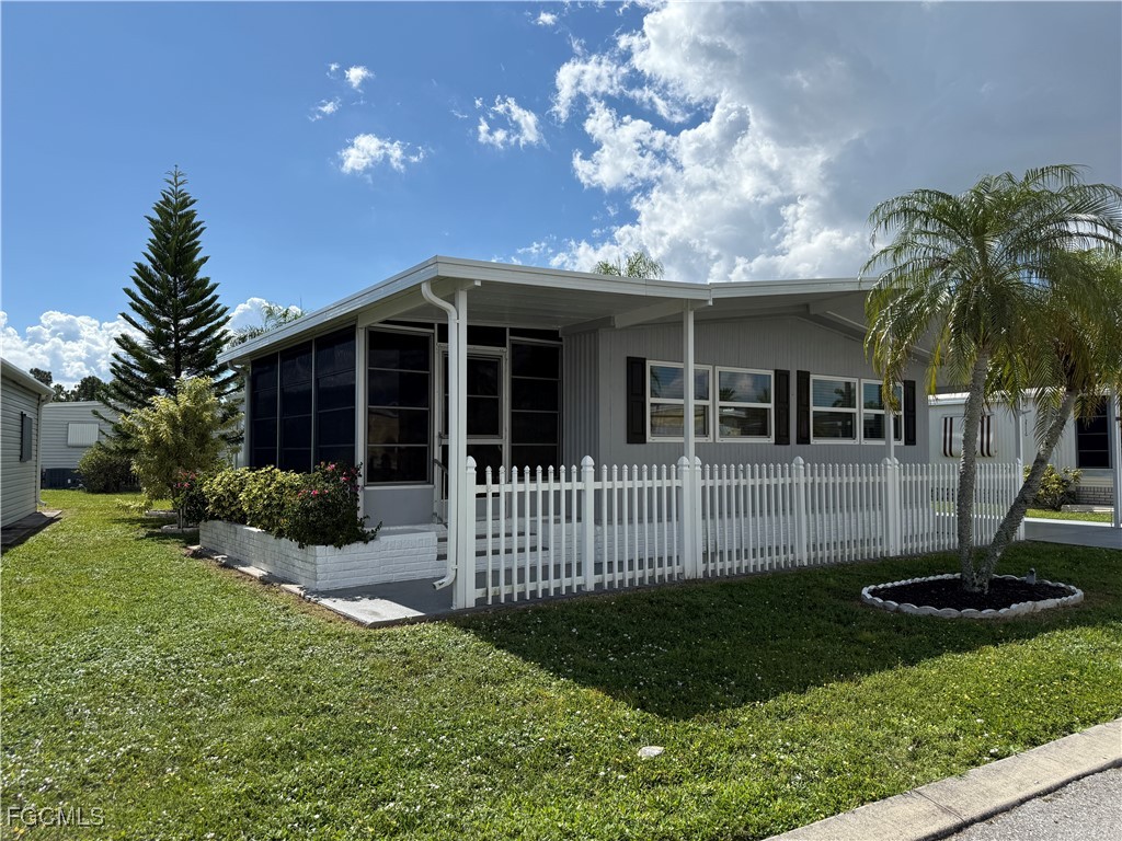 472 Nicklaus Boulevard North Fort Myers FL 33903 2025016386 image36
