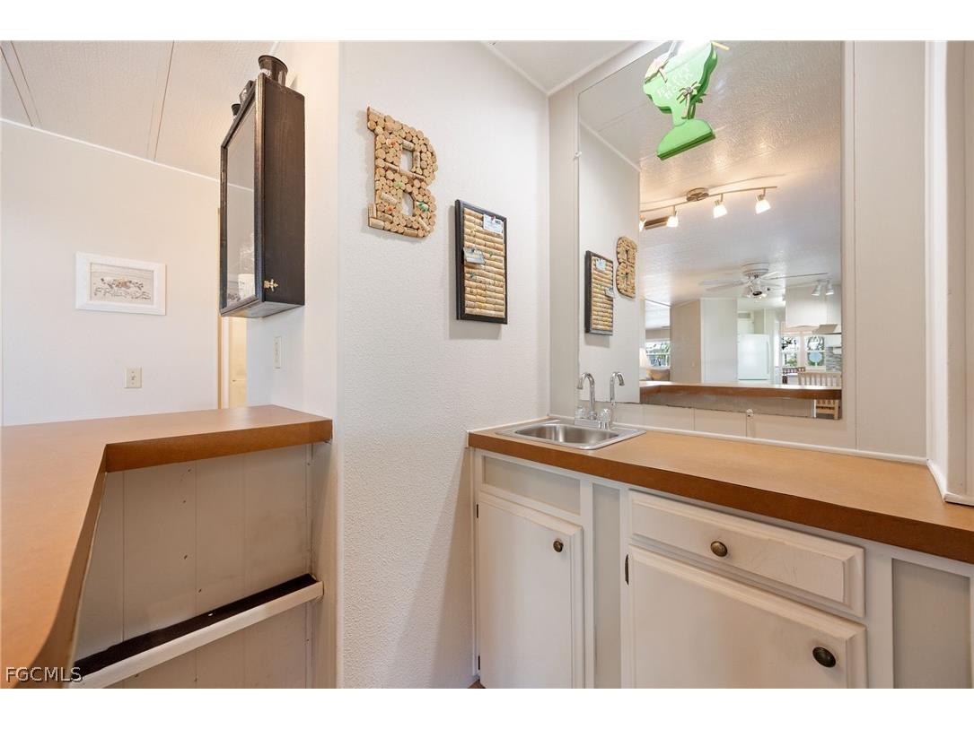 472 Nicklaus Boulevard North Fort Myers FL 33903 2026010491 image22