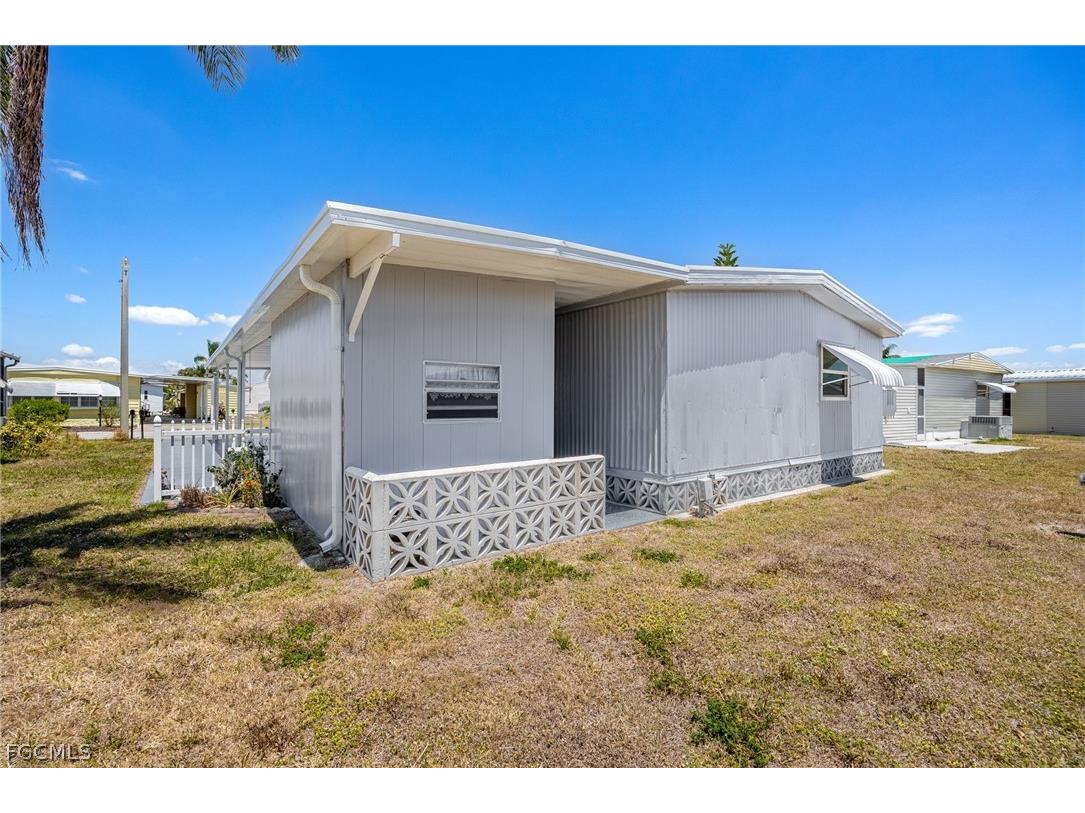 472 Nicklaus Boulevard North Fort Myers FL 33903 2026010491 image34