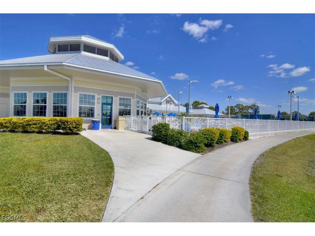 472 Nicklaus Boulevard North Fort Myers FL 33903 2026010491 image38