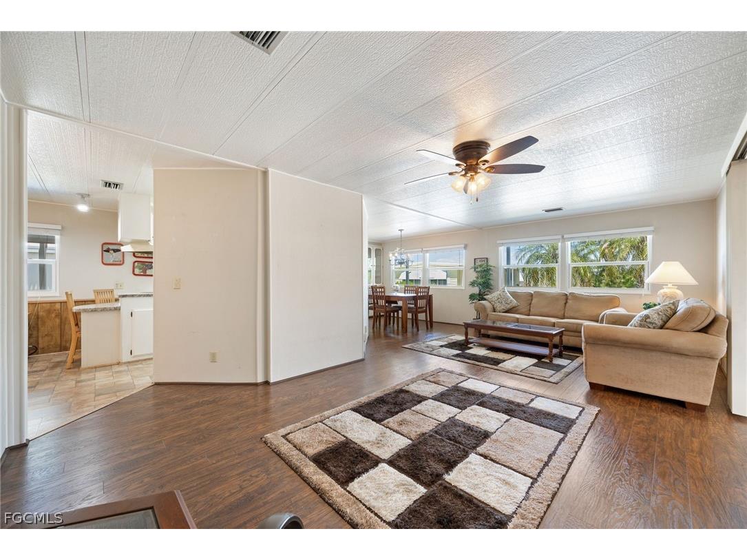 472 Nicklaus Boulevard North Fort Myers FL 33903 2026010491 image7