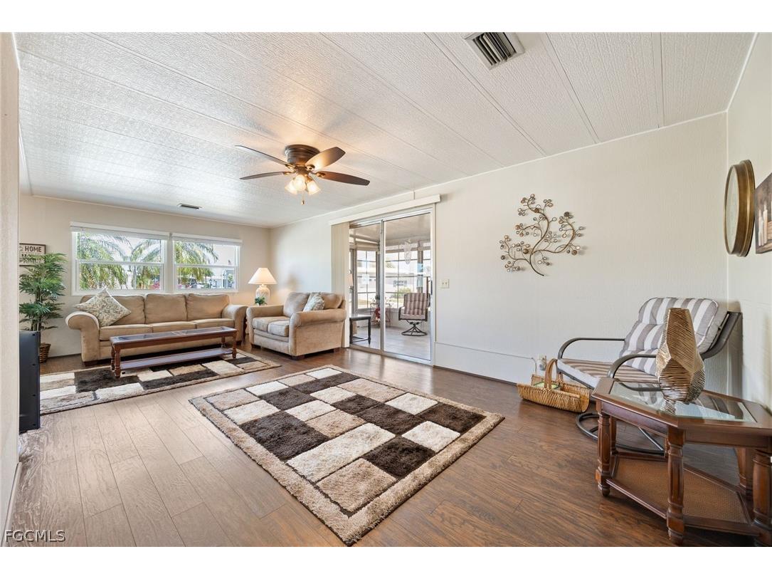 472 Nicklaus Boulevard North Fort Myers FL 33903 2026010491 image8